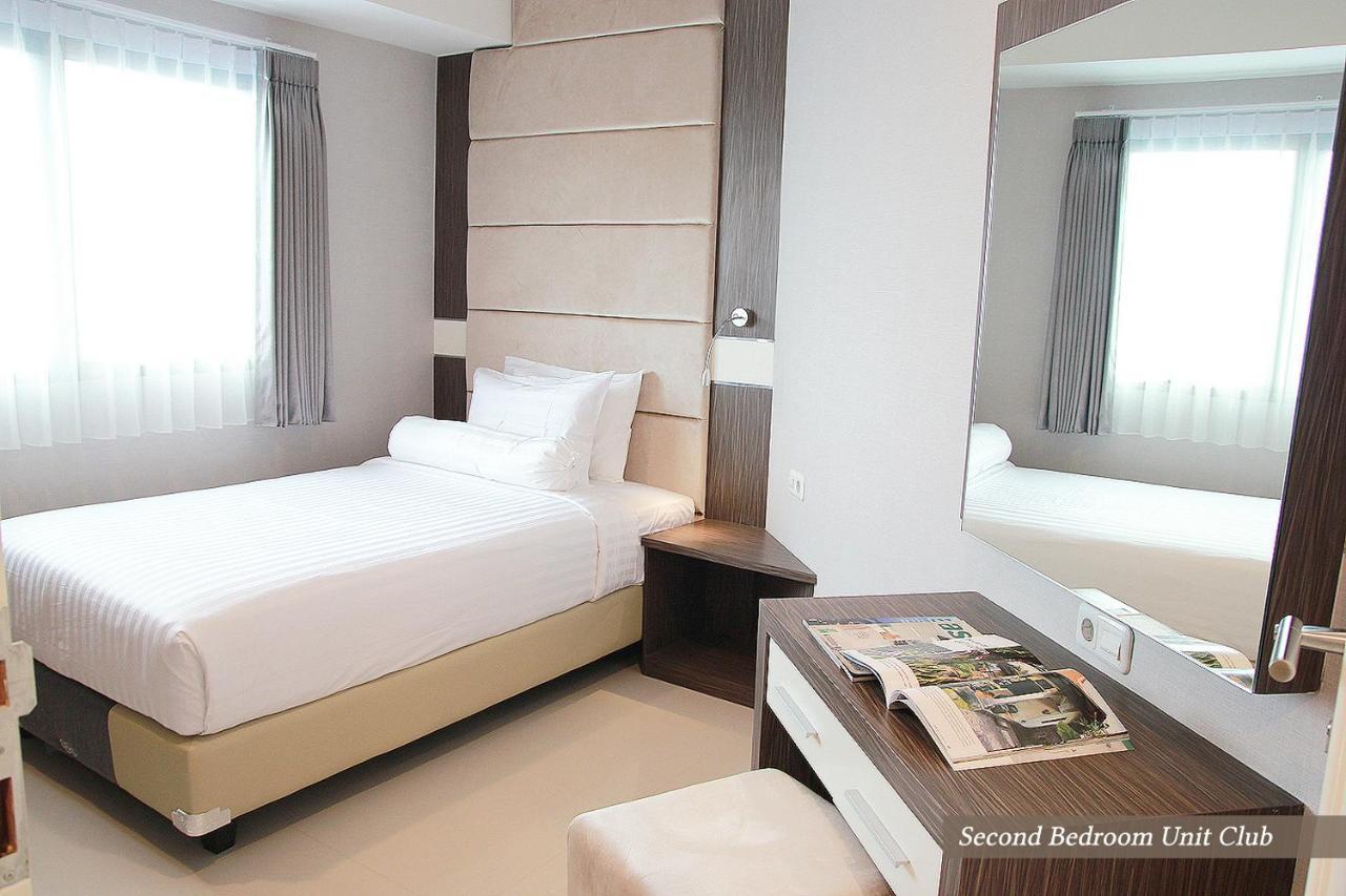 Apartemen Puncak Marina Сурабая Екстериор снимка