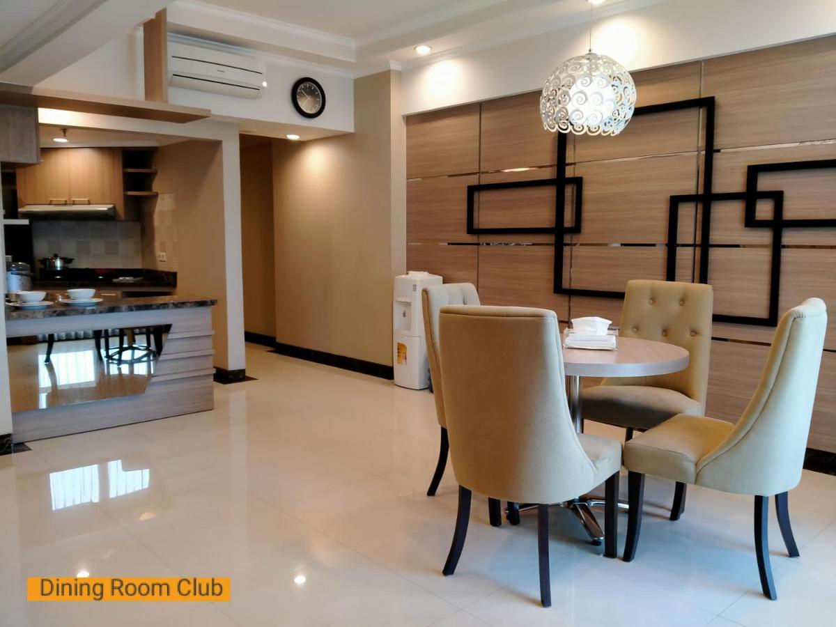 Apartemen Puncak Marina Сурабая Екстериор снимка