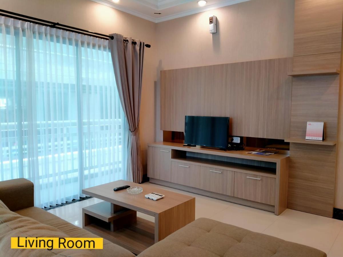 Apartemen Puncak Marina Сурабая Екстериор снимка