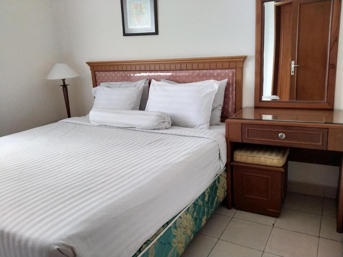 Apartemen Puncak Marina Сурабая Екстериор снимка