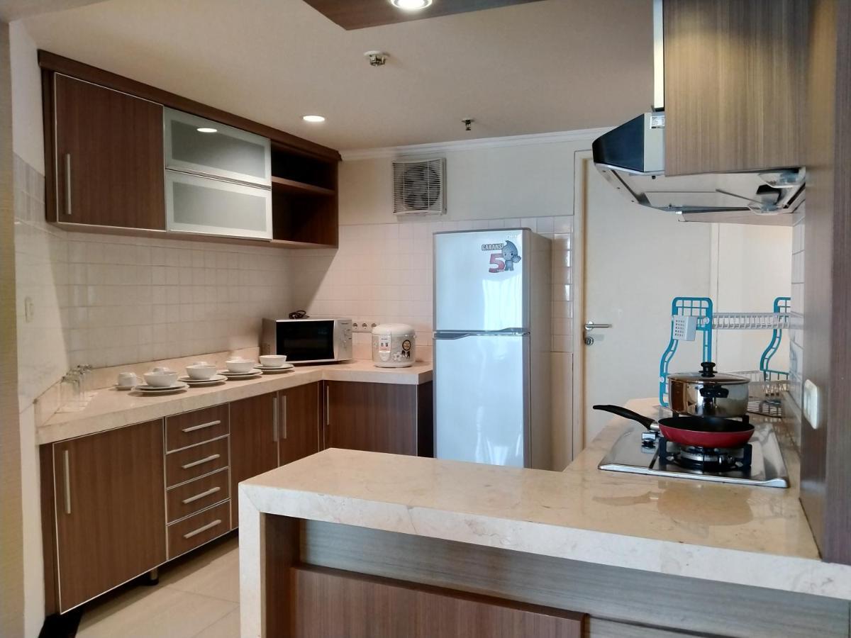 Apartemen Puncak Marina Сурабая Екстериор снимка