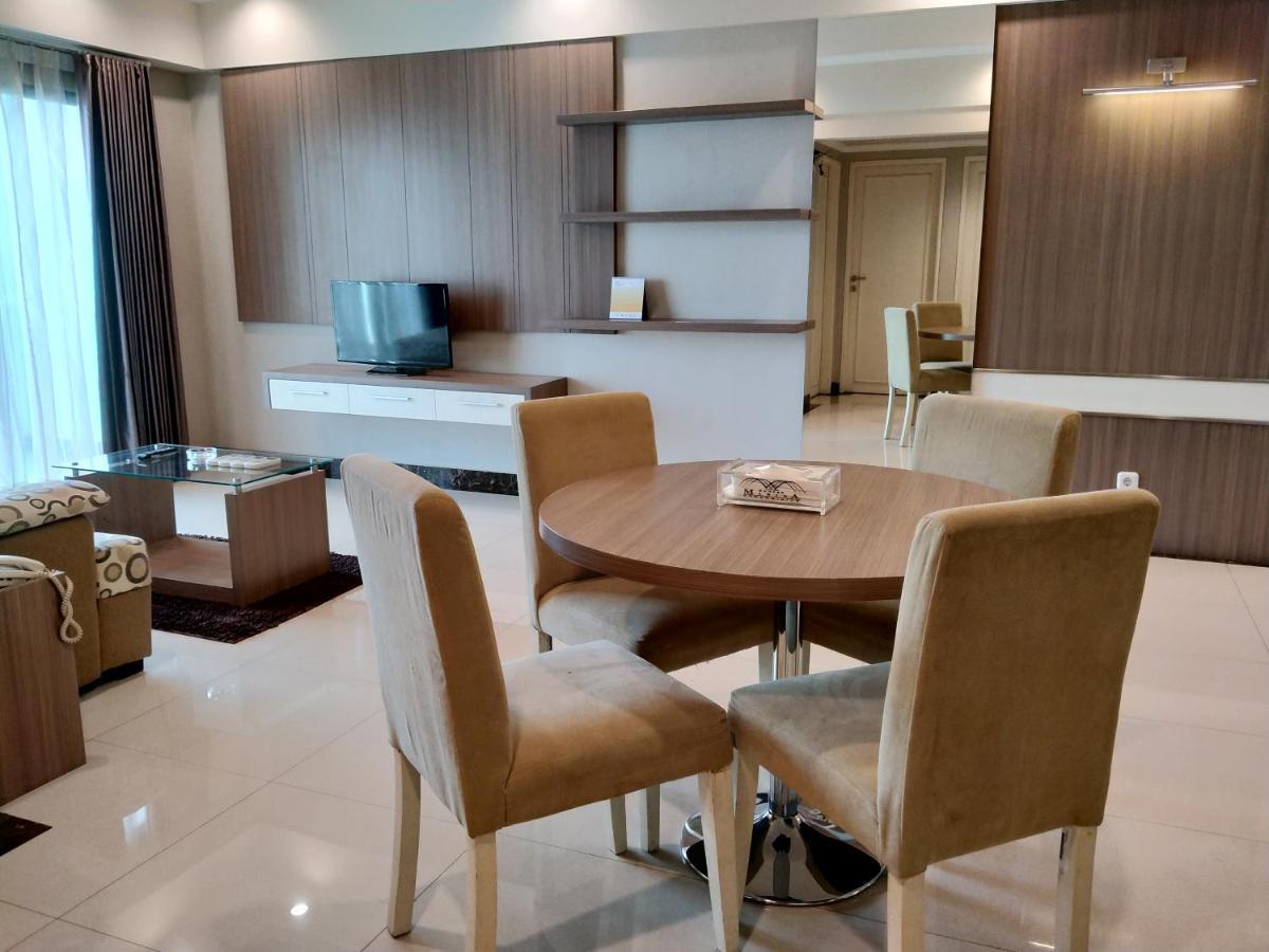 Apartemen Puncak Marina Сурабая Екстериор снимка