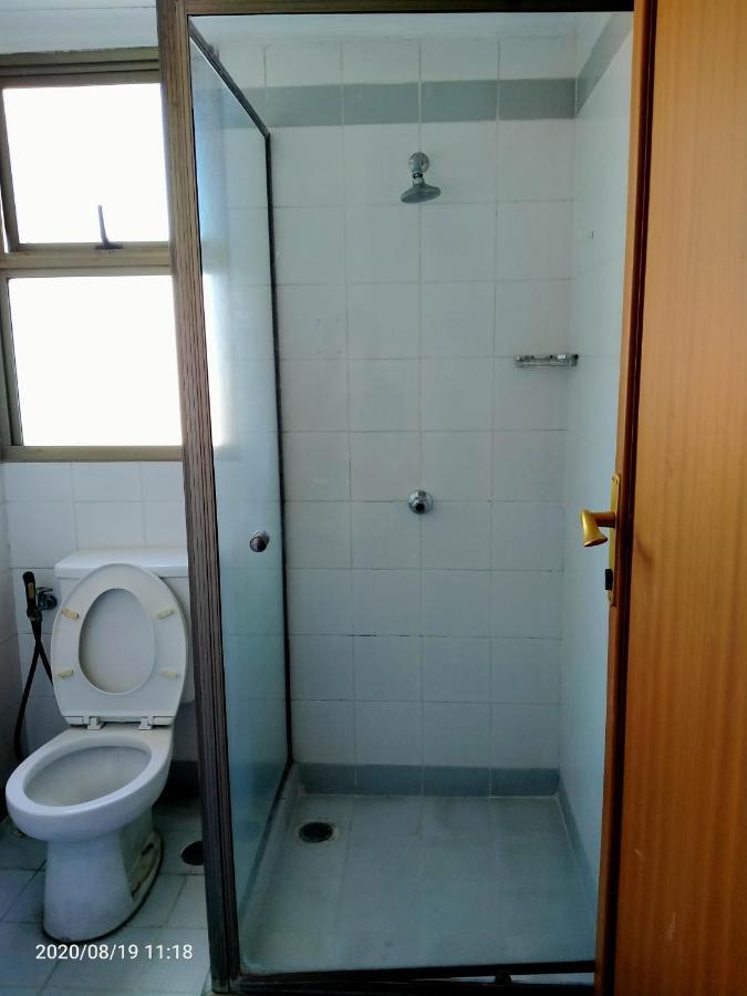 Apartemen Puncak Marina Сурабая Екстериор снимка