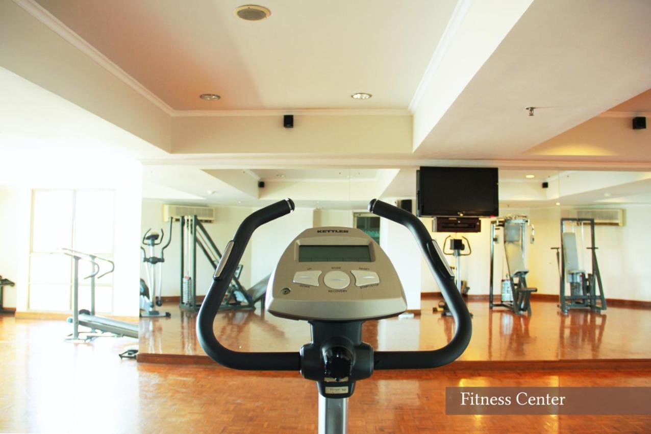 Apartemen Puncak Marina Сурабая Екстериор снимка