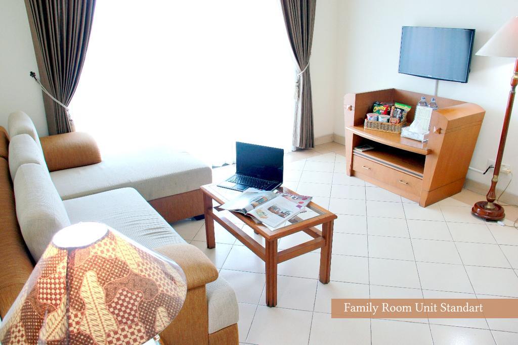 Apartemen Puncak Marina Сурабая Екстериор снимка